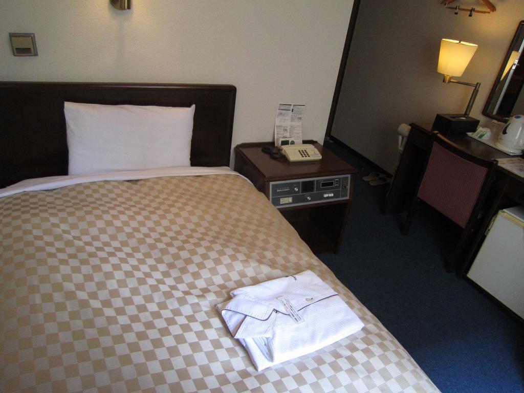 Nagoya Summit Hotel Quarto foto